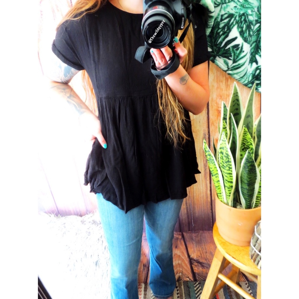 Midnight black girly shift tunic tee 🌜 - Picture 2 of 6